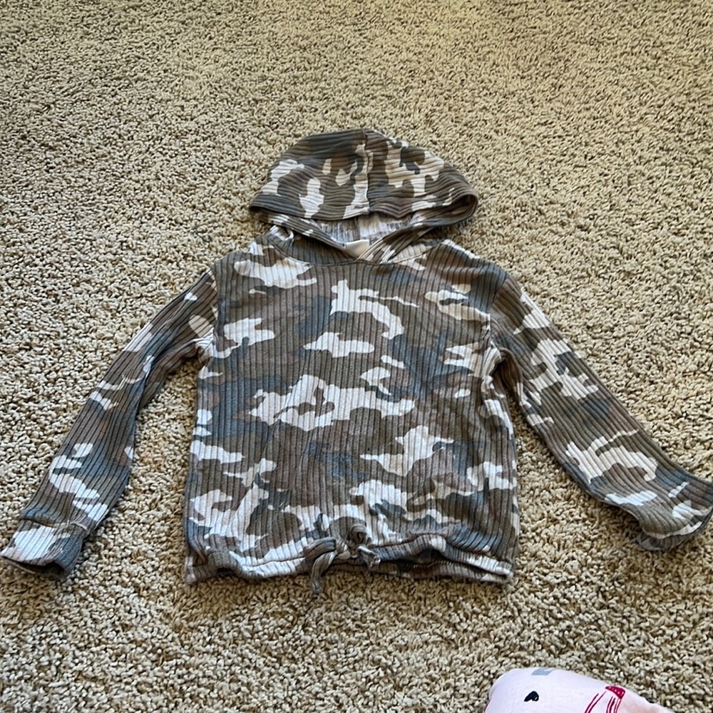 Girls Wallflower army camo sweatshirt hoodie size 5-6